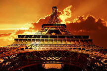 Obraz Oblaky nad Eiffelovou vežou 1394
